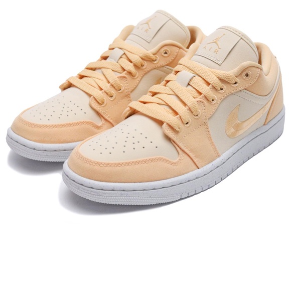Nike Shoes - WMNS AIR JORDAN 1 LOW SE